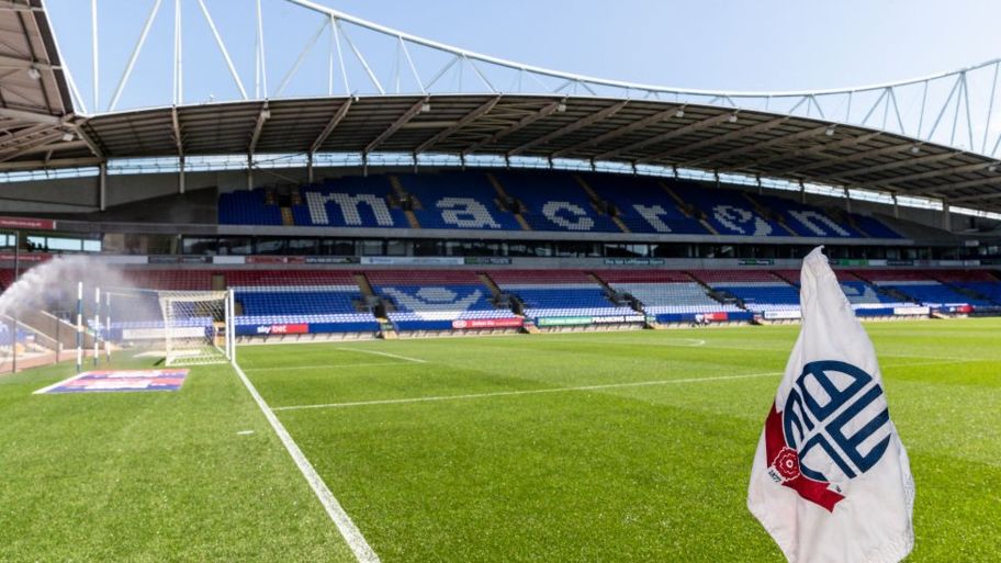 Pink Floyd rescató al Bolton