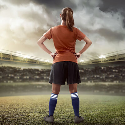 jugar futbol con un parche en el ojo