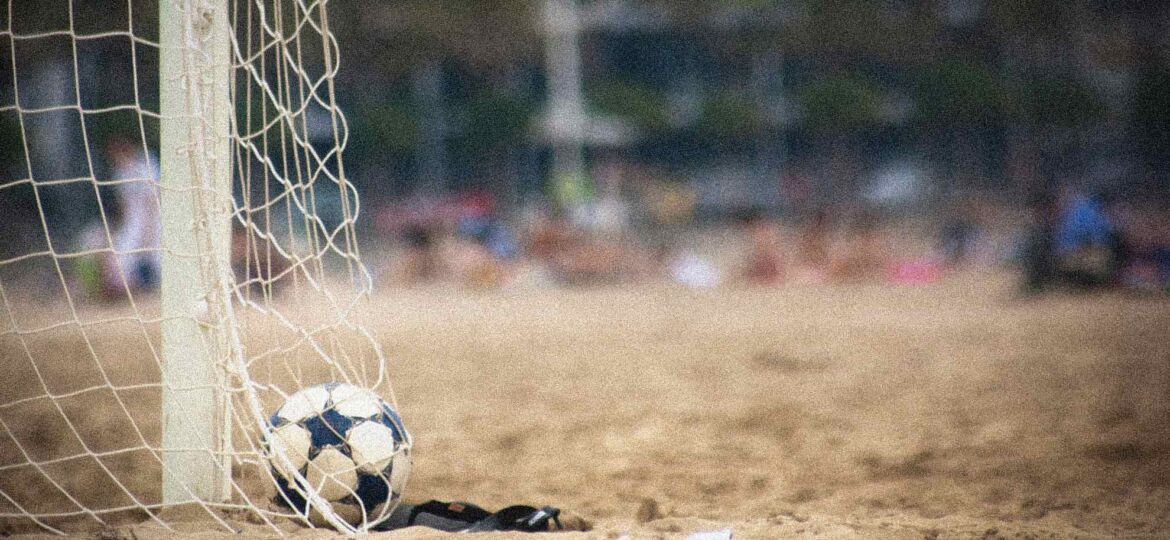 Futbol en playa