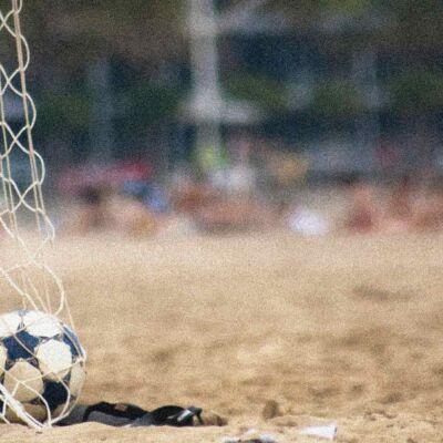 Futbol en playa