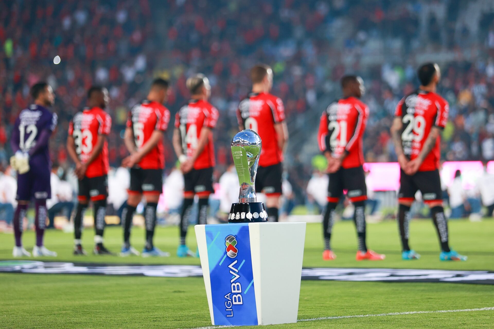 Bombardeo publicitario en la Liga MX