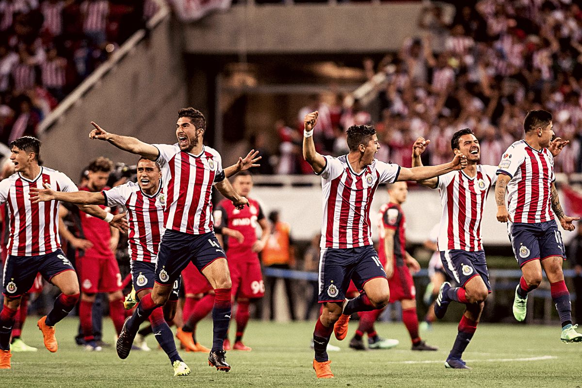 Un cuadrito verde y un equipo rojiblanco